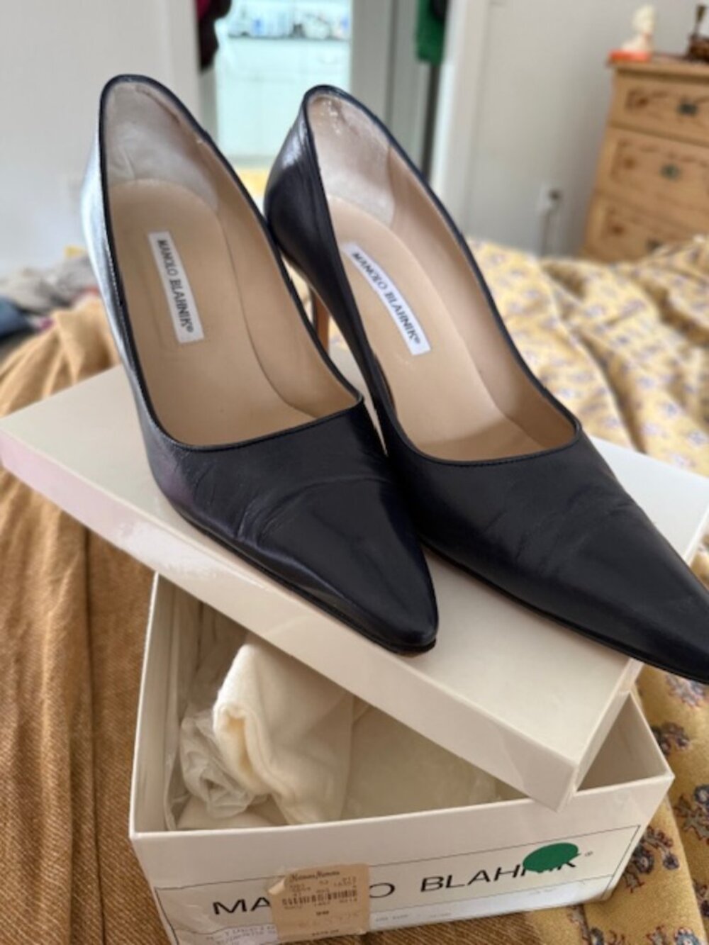 Classic Navy Manolos Size 39